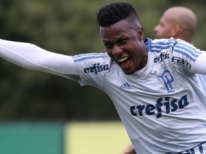 Fortaleza mira jovem zagueiro do Palmeiras de 21 anos