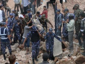 Forte terremoto no Nepal e na Índia deixa mortos
