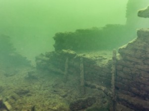 Fotógrafo encontra ruínas de centro histórico submerso no 'Velho Chico'