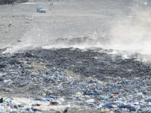 Fumaça afeta entorno do lixão de Juazeiro