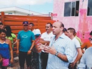 Funcionários com salários atrasados no "Minha Casa, Minha Vida"