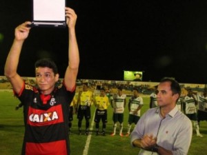 Gabriel marca e Flamengo bate o Icasa fora em amistoso