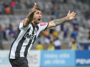 Galo vira sobre Cruzeiro no Mineirão e se classifica para final