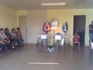 Gêmeos que morreram asfixiados dentro de carro são velados no RS