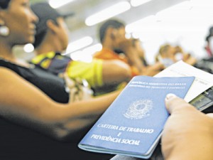Geração de emprego entre os mais jovens sobe 56% no Ceará