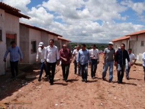 Governador Camilo Santa visita “Minha Casa, Minha Vida” em Barbalha