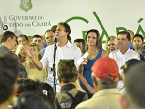 Governador Camilo Santana entrega 55,5 km de rodovia na região da Ibiapaba