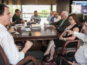 Governador convida universidades a participar do Pacto por um Ceará Saudável