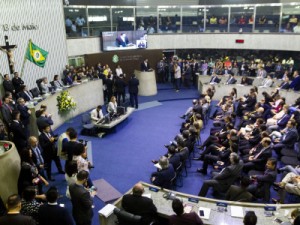 Governador fala de desafios em Saúde, Segurança e Educação e destaca recorde de investimentos