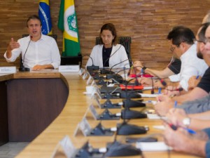 Governador reúne novo secretariado e reforça compromisso pelo desenvolvimento econômico do Estado