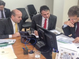 Governador se reúne com ministro da Saúde; R$ 25,7 milhões são liberados para o Ceará