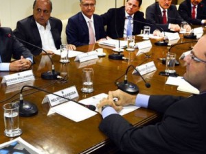 Governadores querem cobrar planos de saúde por uso da rede pública