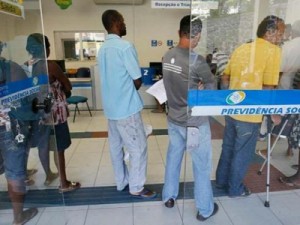 Governo decide e paga em setembro antecipação do 13º salário para aposentados