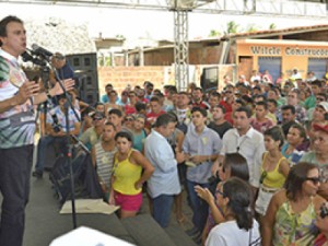 Governo do Estado inicia obra da via de acesso à Praia do Preá