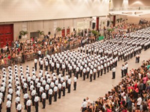 Governo inicia histórica promoção de cerca de 9 mil militares nesta quarta-feira