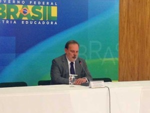 Governo lança plano de exportações em 'alguns dias', diz ministro