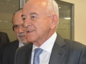 Governo prepara pacote trabalhista que deve somar R$ 10 bi, diz ministro