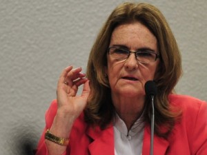 Graça Foster e mais cinco diretores renunciam a cargos na Petrobras