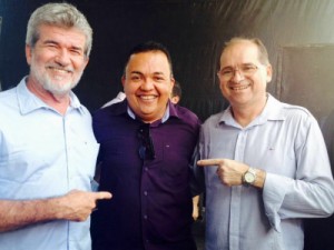 Grandes amigos se encontram na festa de Santo Antônio