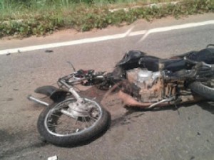 Grave acidente com uma vítima fatal e duas pessoas feridas em Acopiara