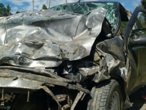 Grávida de 17 anos morre em acidente quando ia para hospital dar à luz