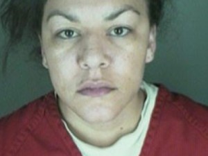 Grávida é esfaqueada e tem bebê retirado por desconhecida nos EUA