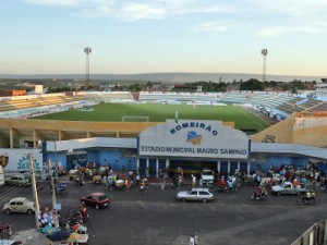 Guarani jogando no Romeirão empata com imperatriz