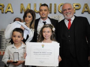 Há sete anos no Inter, D’Alessandro recebe título de cidadão de Porto Alegre