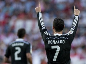 Hat-trick derruba Messi e devolve artilharia a Cristiano Ronaldo
