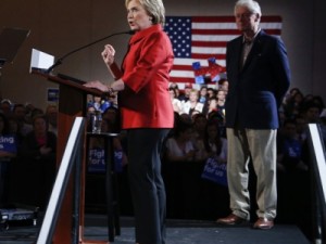 Hillary Clinton vence primárias do partido Democrata em Nevada