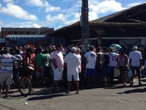 Homem é assassinado e outro fica ferido nos mercados centrais