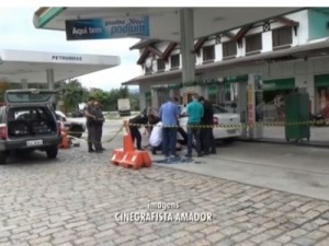 Homem é encontrado morto em carro com sacos de dinheiro em SP