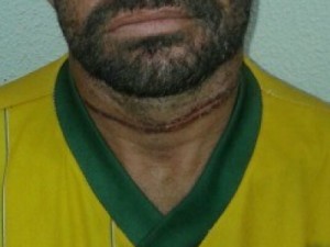 Homem é torturado e enterrado vivo no Ceará e sai de cova sozinho