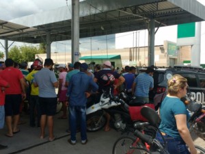 Homem morto à bala em Icó, acidente com mortes em Aurora, e assalto a loja em Assaré