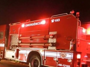 Idosa morre durante incêndio em casa de madeira em Guaimbê