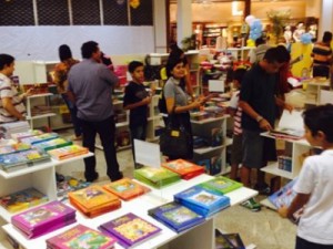 INCENTIVO À LEITURA: Feira infantil no Cariri Garden Shopping