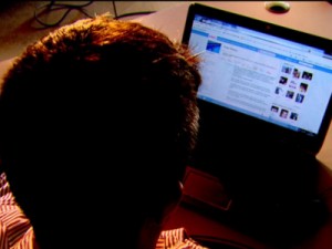 Internauta de Pindamonhangaba é condenado por postagens com ofensa a nordestinos