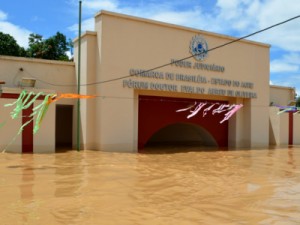 'Inundações vão ocorrer com mais intensidade', diz pesquisador no AC