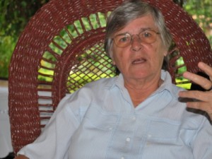 Irmã Annette Dumoulin recebe título de Doutor Honoris Causa