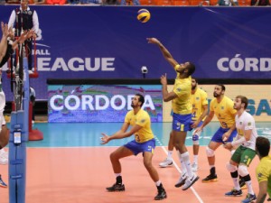 Já classificado, Brasil vence a Bulgária pela Liga Mundial de vôlei