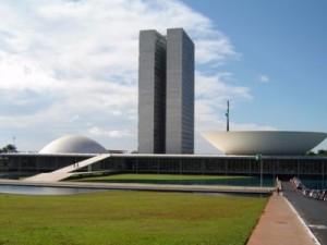 Janot denuncia políticos do PMDB do Senado por organização criminosa