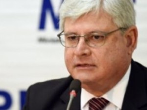 Janot promete criar postos no exterior para procuradores se for reeleito