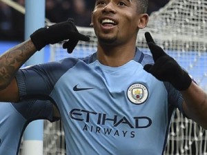 Jesus não vê diferença entre Guardiola e técnicos brasileiros