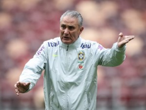 Jornal de Madri lista motivos para Brasil ser "grande favorito" na Copa junto à Espanha