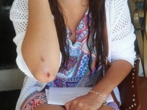 Jovem é agredida em festa, faz desabafo na web e denuncia namorado à polícia