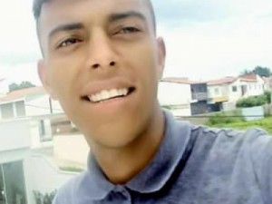 Jovem é morto na porta de casa em Juazeiro do Norte