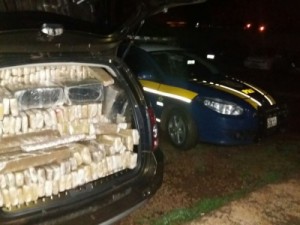 Jovem é preso com 1 tonelada de maconha em utilitário roubado em GO