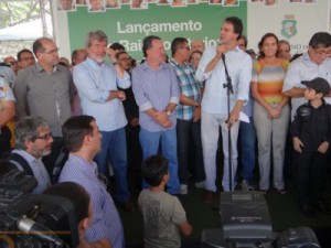 Juazeiro do Norte-CE Governador Camilo entrega BPRaio, Ciopaer e Divisas