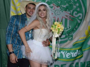 Juju Salimeni e Felipe Franco se casam em festa julina em São Paulo