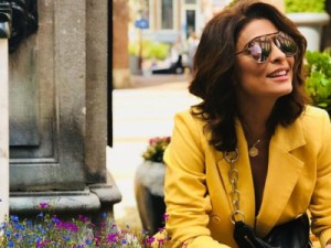 Juliana Paes comemora dia de sol em Amsterdã e elogia clique do marido